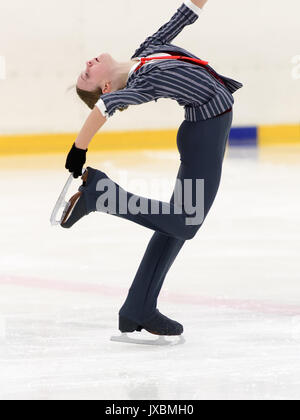 Saint-pétersbourg, Russie - 18 Avril 2017 : simple dames patinage artistique sur prix de Saint-Pétersbourg Russie du patinage artistique. Athlète 150 Banque D'Images