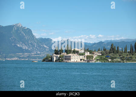 L'île Isola del Garda sur le lac de Garde Italie Banque D'Images