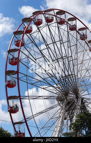 Un géant fesses roue dans East Princes Street Gardens pendant le Festival d'Édimbourg Banque D'Images