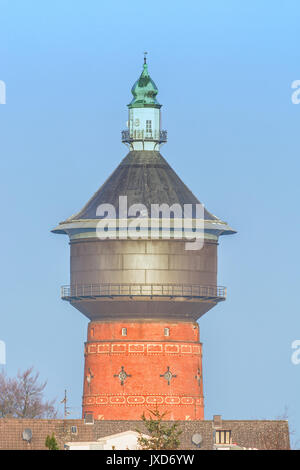 Ancien château d'eau au Steeger Street à Velbert, Allemagne. Banque D'Images