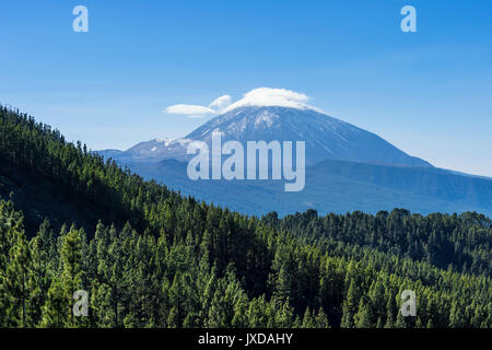 Vue sur le volcan Teide et le Parc National du Teide du Mirador de Chipeque, Tenerife, Canaries, Espagne Banque D'Images