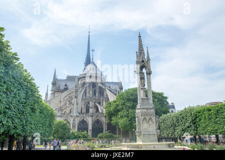 PARIS, FRANCE - 07 juin 2017 : Cathédrale Notre Dame de Paris, France Banque D'Images