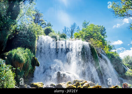 Kravice cascade étonnante en Bosnie et Herzégovine Banque D'Images