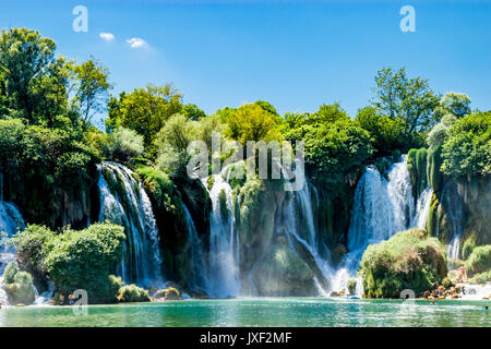 Kravice cascade étonnante en Bosnie et Herzégovine Banque D'Images