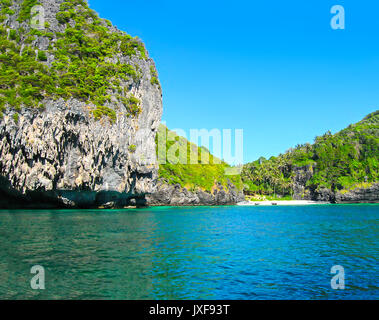 Îles Phi Phi dans la mer d'Andaman, Thaïlande Banque D'Images