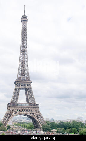 PARIS, FRANCE - 07 juin 2017 : Tour Eiffel à Paris , France Banque D'Images