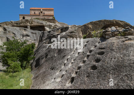 Uplistsikhe, aussi connu sous le nom de "Château de Dieu' est une grotte creusée dans le roc de règlement Banque D'Images