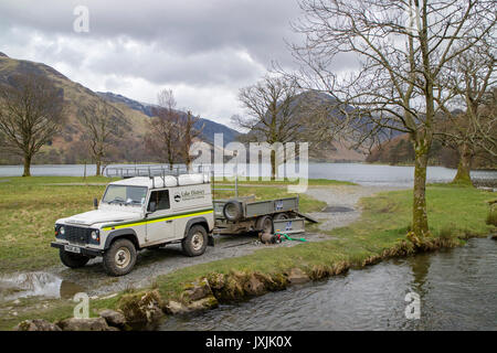 Les gardes du parc national dans la vallée de Buttermere, Parc National de Lake District, Cumbria, England, UK Banque D'Images