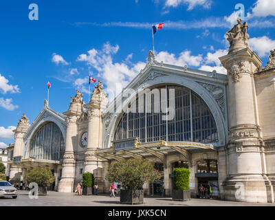 La gare centrale de Tours, Indre-et-Loire, France. Banque D'Images