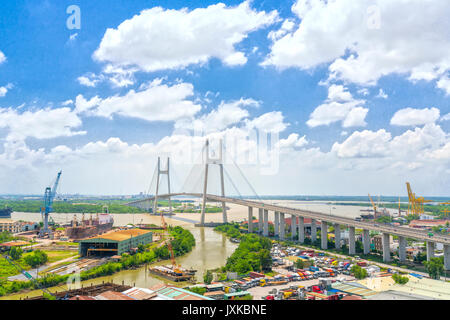 Vue aérienne de l'Phu My pont suspendu, c'est beau bâtiment pont à haubans Banque D'Images