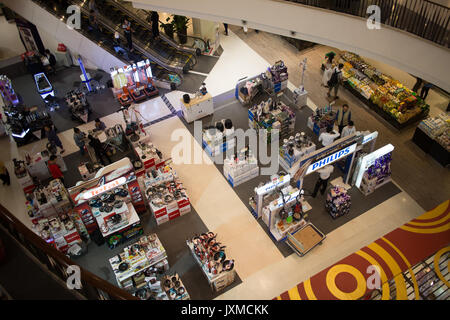 CHIANG MAI, THAÏLANDE - 16 août 2017 : Promotion, dans le centre de Chiang Mai Festival. Nouvelle entreprise Plaza de Chiangmai. Environ 3 Km. de Chiangmai Cit Banque D'Images