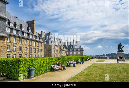 France, Bretagne, Saint-Malo, le bastion de la Hollande et monument de Jacques Cartier Banque D'Images