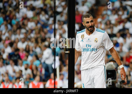 Madrid, Espagne. Août 16, 2017. Karim Benzema (9) joueur du Real Madrid. SUPER coupe d'Espagne entre le Real Madrid vs FC Barcelone au Santiago Bernabeu à Madrid, Espagne, le 16 août 2017 . Gtres más información : crédit en ligne Comuniación,S.L./Alamy Live News Banque D'Images