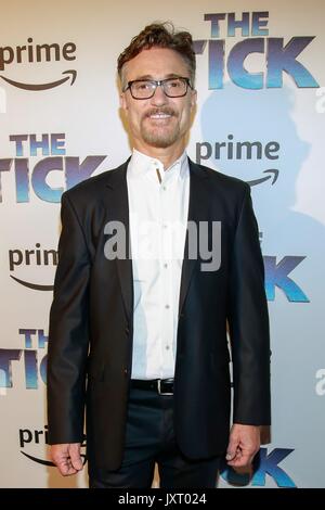 Nouveau Yorkny, NY, USA. Août 16, 2017. Barry Josephson, au niveau des arrivées pour la premiere, village à l'est le cinéma, nouveau Yorkny, NY 16 août 2017. Crédit : Jason Mendez/Everett Collection/Alamy Live News Banque D'Images