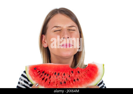 Photo d'une jeune femme avide de manger une grande tranche de melon délicieux sur fond isolé Banque D'Images