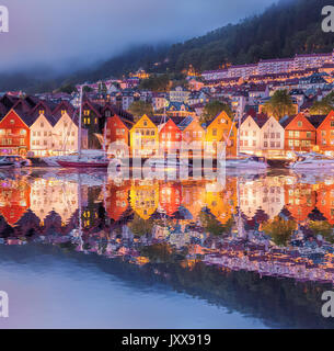 Célèbre rue Bryggen à Bergen, Site du patrimoine mondial de l'UNESCO, la Norvège Banque D'Images