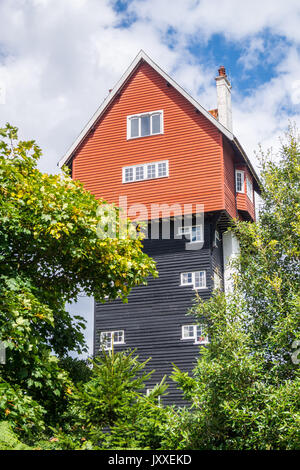 Chambre "dans les nuages", Water tower déguisé en maison, maintenant un gîte, 1923, Aldeburgh, Suffolk, Angleterre Banque D'Images