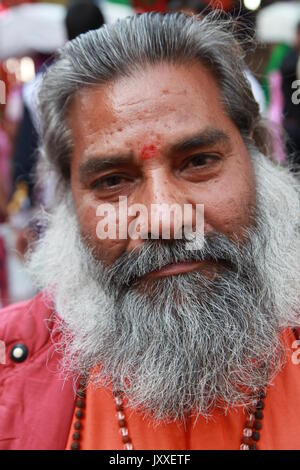 Hindu Swami -- UN sadhu (Saint-être), Sadhu, Swami, Babba, un sadhu (Sanskrit sadhu, 'Saint-être' Varanasi, Haridwar, Rishikesh, (Copyright © Saji Maramon) Banque D'Images