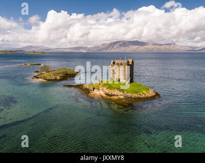 Vue aérienne de l'historique château de stalker à Argyll Banque D'Images