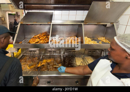 Friteuse d'une puce et de poisson à emporter, à Cape Town. Banque D'Images