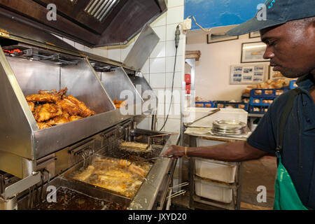 Friteuse d'un poisson et chip restaurant à Cape Town. Banque D'Images