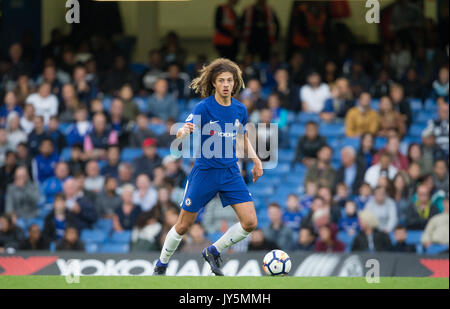 Londres, Royaume-Uni. 18 août, 2017. Ethan AMPAUDU de Chelsea au cours de la Premier League 2 U23 match entre Chelsea et Derby County à Stamford Bridge, Londres, Angleterre le 18 août 2017. Photo par Andy Rowland. **L'USAGE ÉDITORIAL FA Premier League et Ligue de football sont soumis à licence DataCo. Crédit : Andrew Rowland/Alamy Live News Crédit : Andrew Rowland/Alamy Live News Banque D'Images