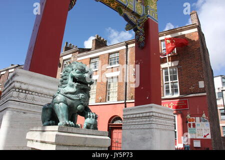 Liverpool, Royaume-Uni. 18 août, 2017. UK - belle journée ensoleillée à Liverpool, Angleterre Crédit : Gari Wyn Williams/Alamy Live News Banque D'Images