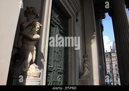 Liverpool, Royaume-Uni. 18 août, 2017. UK - belle journée ensoleillée à Liverpool, Angleterre Crédit : Gari Wyn Williams/Alamy Live News Banque D'Images