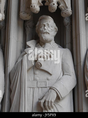 Durham, North Carolina, USA. 18 août, 2017. Endommagé statue du Général Lee à l'entrée de la chapelle de l'Université Duke de Durham, N.C. Vendredi, 18 août, 2017. Credit : Fabian Radulescu/ZUMA/Alamy Fil Live News Banque D'Images