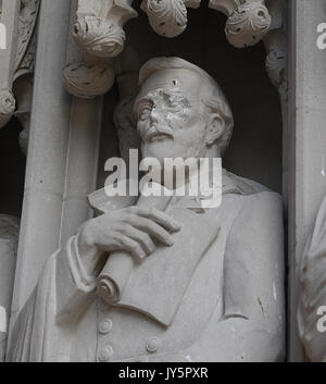 Durham, North Carolina, USA. 18 août, 2017. Endommagé statue du Général Lee à l'entrée de la chapelle de l'Université Duke de Durham, N.C. Vendredi, 18 août, 2017. Credit : Fabian Radulescu/ZUMA/Alamy Fil Live News Banque D'Images