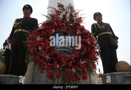 Kaboul, Afghanistan. Août 19, 2017. Les gardes d'honneur de l'Afghanistan pendant la célébration de la Journée de l'indépendance afghane à Kaboul, Afghanistan, le 19 août 2017. Afghanistan : le samedi a marqué le 98e anniversaire de son indépendance de l'empire britannique de l'occupation. Credit : Rahmat Alizadah/Xinhua/Alamy Live News Banque D'Images