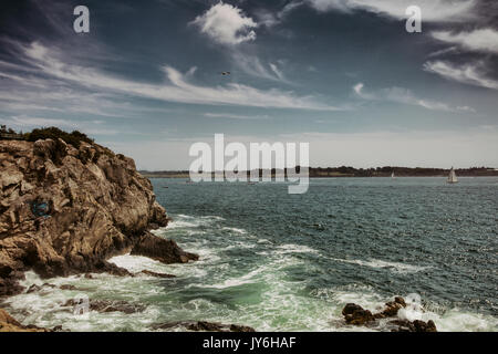 Brouillard de levage de Fort off Wetherill à Jamestown, RHODE ISLAND. Banque D'Images