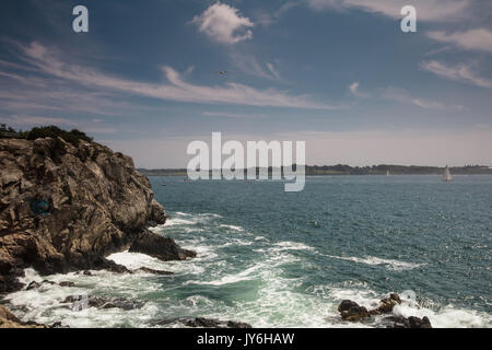Brouillard de levage de Fort off Wetherill à Jamestown, RHODE ISLAND. Banque D'Images