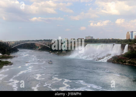 Niagara Falls, pont en arc-en-ciel, de l'Ontario, Canada, New York, United States Banque D'Images