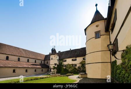 La cour de la Cathédrale de Sainte Marie et saint Marc sur l'île de Reichenau - île de Reichenau, Lac de Constance, Bade-Wurtemberg, Allemagne, Banque D'Images