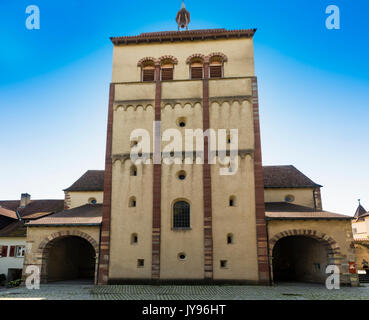 Tour de l'horloge de la cathédrale St Mary et Mark sur l'île de Reichenau - Lac de Constance, Bade-Wurtemberg, Allemagne, Europe Banque D'Images