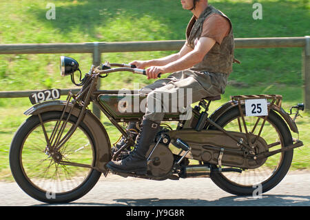 11 juin 2017 - Italie, Lombardie, Cremona, dans Sottocanna Circuito, salles de vieux vêtements de moto Banque D'Images