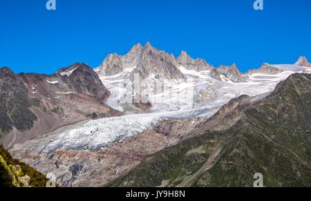 Vue de l'Aiguille du Chardonnet. Mont Blanc. Haute Savoie. France Banque D'Images