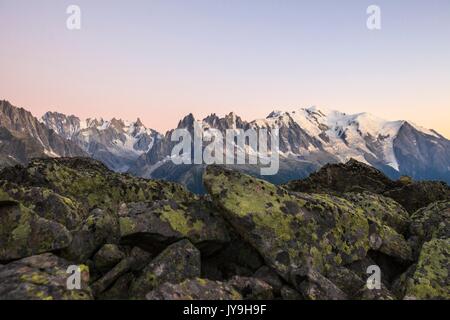 Panorama de la plage de la montagne Mont Blanc. Haute Savoie. France Banque D'Images