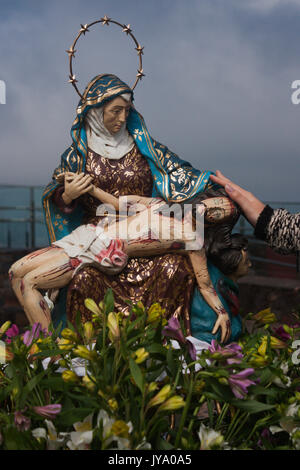 Image sacrée de Notre Dame de Pitié maintenant Jésus Christ - au Brésil - Minas Gerais - Caeté Banque D'Images