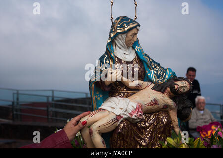 Image sacrée de Notre Dame de Pitié maintenant Jésus Christ - au Brésil - Minas Gerais - Caeté Banque D'Images