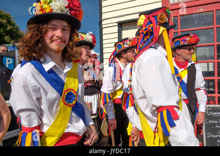 Danseurs Morris folk festival à Broadstairs, Kent, Angleterre Banque D'Images