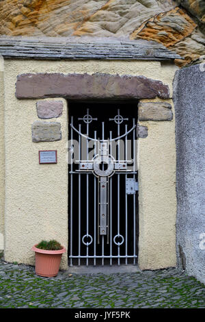 Entrée à la grotte de St Fillan à Pittenweem, dans l'est de Neuk de Fife, en Écosse, au Royaume-Uni Banque D'Images