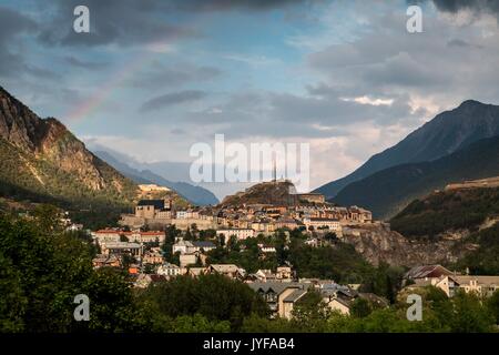 Briançon est une commune française, située dans le département de l'Aisne-Còte d'Azur. À une altitude de 1 326 mètres je Banque D'Images