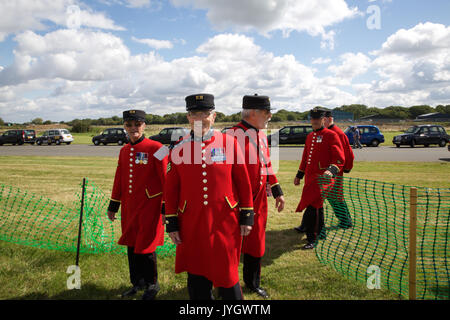 Biggin Hill, Royaume-Uni. Août 19, 2017. Chelsea retraités participer à ce festival célèbre 100 ans de vol de l'aéroport de Biggin Hill. Credit : Keith Larby/Alamy Live News Banque D'Images