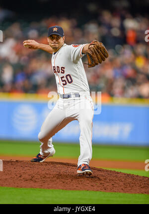 16 août 2017 : le lanceur partant des Houston Astros Charlie Morton (50) pendant un match entre les Astros de Houston et l'Arizona Diamondbacks au Minute Maid Park de Houston, TX. Chris Brown/CSM Banque D'Images