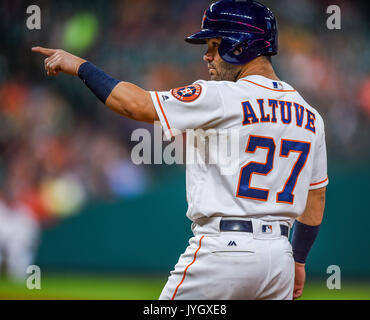 16 août 2017 : Astros de Houston Le deuxième but José Altuve (27) pendant un match entre les Astros de Houston et l'Arizona Diamondbacks au Minute Maid Park de Houston, TX. Chris Brown/CSM Banque D'Images