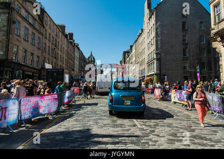 Edinburgh, Royaume-Uni. 18 août, 2017. L'Edinburgh Fringe Août 2017, l'affluence des visiteurs. Crédit : David Ridley/Alamy Live News Banque D'Images