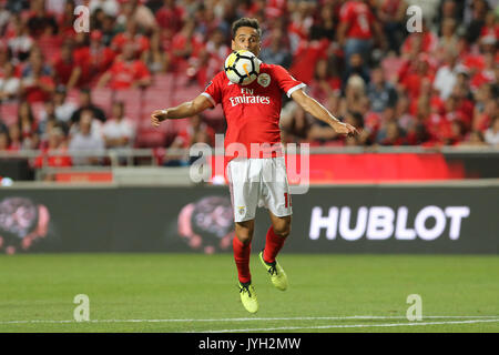 Lisbonne, Portugal. Août 19, 2017. L'avant du Benfica Jonas du Brésil au cours de la Premier League 2017/18 correspondance entre SL Benfica v CF Belenenses, au stade de la Luz à Lisbonne le 19 août 2017. Crédit : Bruno Barros/Alamy Live News Banque D'Images