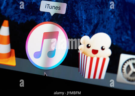 New York, USA - Le 18 août 2017 : icône de l'application itunes sur un écran d'ordinateur portable de près. Lancer itunes app Banque D'Images